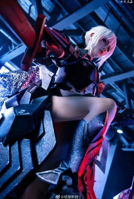 FATE Saber Altria Alter Huke Ver @Detective Lily (Photography: @leaderShadow) (9P)