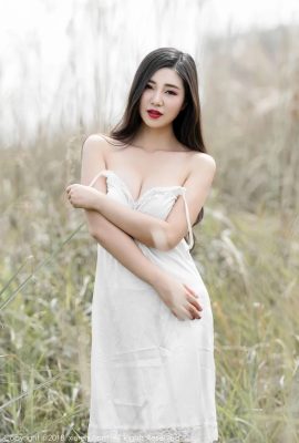 Song Qiqi KiKi's white long skirt and see-through top show off her breasts (30P)