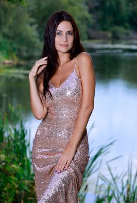 Martina Mink – Gown in Nature (120P)