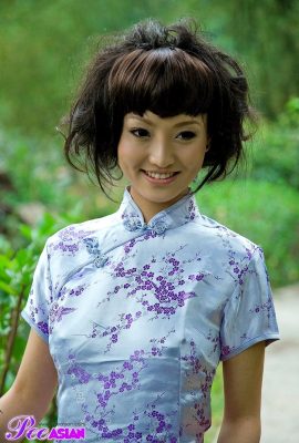 Chinese model Lai Yongxian (95P)