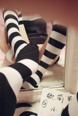 39 portraits of soft and cute loli fairy over-the-knee socks (39P)