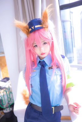 (Online collection series) Police Officer Tamamo Mae of Kamensaka Mafuyu (80P)