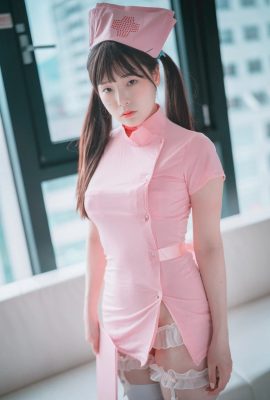 (PIA) Korean girl with fair skin and big steamed buns smells like milk (31P)