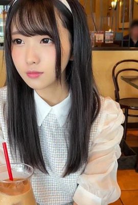 (Cafe-loving girl leaked) Pure college student with long black hair (20 years old) goes to cafes with her boyfriend… (17 pages)