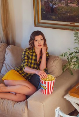 Stefania Beatty – Movie Night (120P)