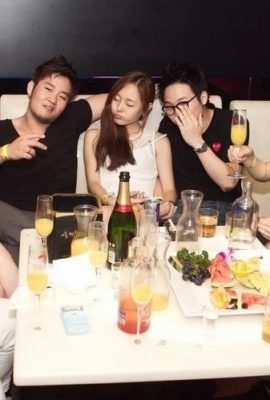 Visiting a nightclub in a wealthy area of ​​Seoul where beauties are open makes you addicted – 1 (12P)