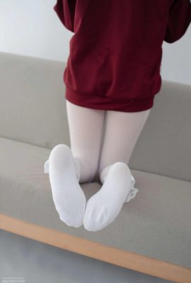 (Senro Foundation) JKFUN-057 Aika white silk lace socks (40P)