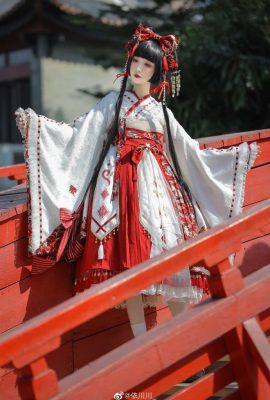 @伊川川_ lolita dressed up as Inari Love (9P)