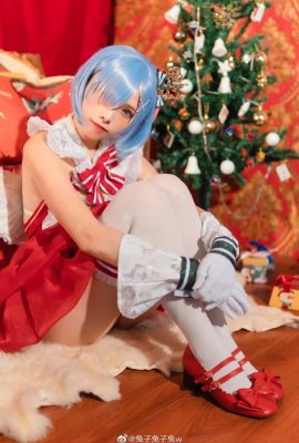 Re: Life in a Different World from Zero Rem Christmas@RabbitRabbitRabbitw: (8P)