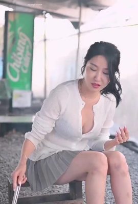 Korean model Jena.sis – video collection (Eating stone barbecue without wearing underwear) (100P)