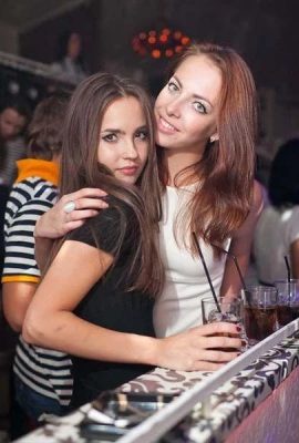 What does a Russian nightclub look like (9P)