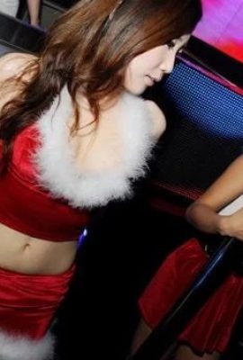 Real shot: Red Christmas carnival night in a Korean nightclub!  (11P)