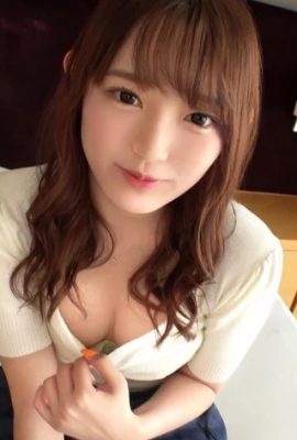 (GIF)Yuzuki Ai, an amateur college student. Her eyes are so cute it's unfair (13P)