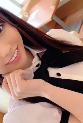 (GIF) Chiharu Sakurai, the angel with the beautiful buttocks, is clumsy!? The crotch is exposed during the service of panty shots (27P)