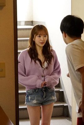 (GIF) Hikari Aozora Finally I can have my first experience with my girlfriend!! Or so I thought… but the girl next door is my virginity… (29P)