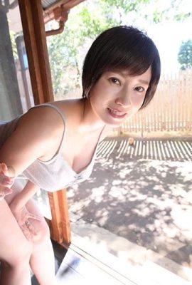 (GIF) Okuda Saki In the countryside, there's nothing to do in the summer, so the temptation of the big-breasted wife next door (13P)