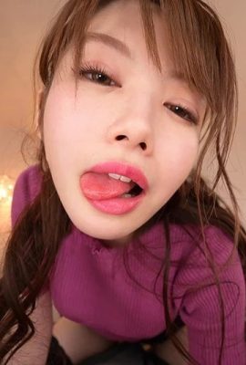 (GIF)Minami Aizawa finishes with her mouth closed by a French kiss even at the moment of ejaculation (18P)