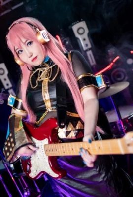 VOCALOID Megurine Luka @Sennin_Ichininsennen (9P)