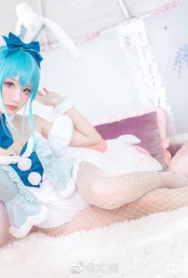 Hatsune Miku White Rabbit Figure.Ver @Youyou(9P)