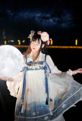 Xia Ning Ning-LOLITA rising moon in the sea