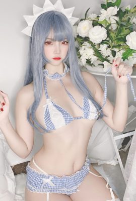 Nisa “Private self-portrait of maid in blue bikini” (40P)