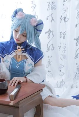 Sharing of beautiful pictures of innocent girl cos Hatsune Miku (CN: A-Xuan school girl) (9P)