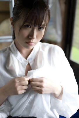 (Shiraishi Miyuki) The exciting breast waves are so round and obvious (24P)