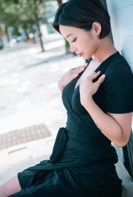 (Booty Queen) Korean short-haired girl gives people an inexplicable sense of coolness (44P)