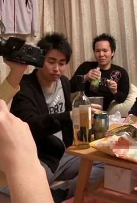 (GIF) Ami Tokunaga Member of Japan's funniest tennis circle Big breasted female college student's house drinking and immediate sex… (17P)