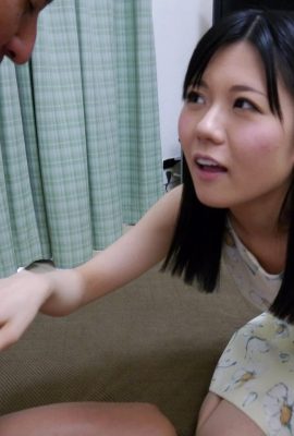 (Araki) The girl next door went to the room for a crazy blowjob and creampie (15P)