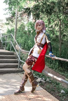 Luxlo Cosplay – Lightning