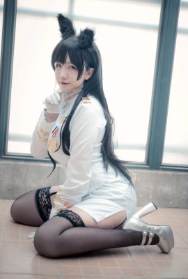 (Cosplay) Aban is very happy today Aban is very happy today—Atago (Azur Lane) (3 May 2022)