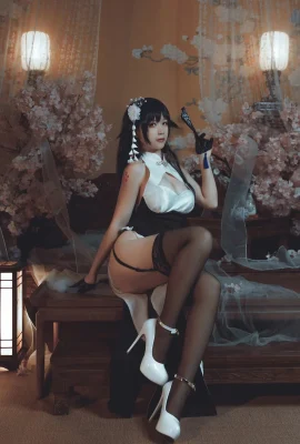 Cosplay Sakura-chan Azur Lane