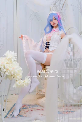 Cosplay slimy bunny long-haired Rem