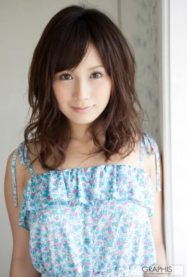 (Kojima Minami) Exquisite face, sweet smile, white and tender Q-bouncy beautiful breasts overflowing (42P)