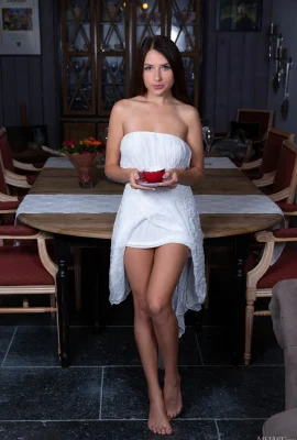 Niemira – Formal Tea (122P)