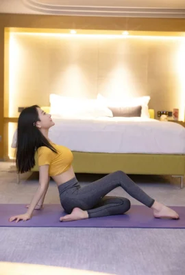 Xie Xiaoan – In-app purchase of private yoga original photos 103P