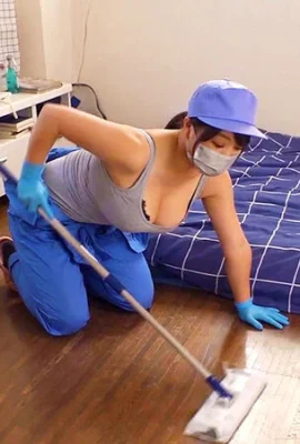 (GIF) Honami Akagi A house cleaning lady with plump big breasts ejaculates with additional service… (24P)