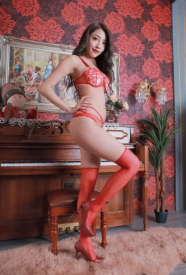 (Beautiful Legs Extra Series) Long-legged beauty model Lola in red underwear and high heels, studio shot of beautiful legs (89P)