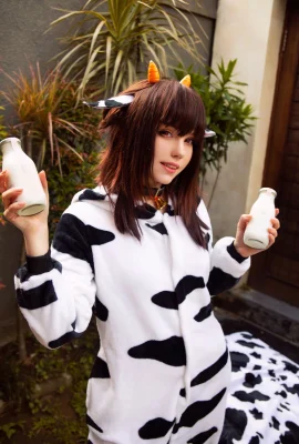 Caticornplay – Megumin Cow