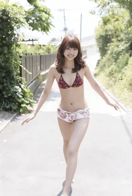 (Ozaki Miki) Snow-white breasts are fascinating, long legs are too hot (18P)