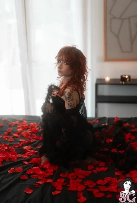 (Suicide Girls)Jan 20, 2025 – Catfois – Fangs and Roses(48P)