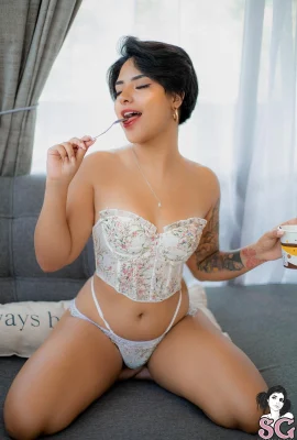 (Suicide Girls)Feb 02, 2025 – Noapetite – I’m Lovin’ It(40P)