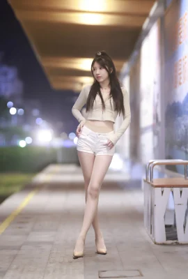 Douyu anchor Luna Fangzhi theme outdoor white top with sexy white shorts revealing ultra-thin fleshy silk and beautiful legs tempting photo 45P