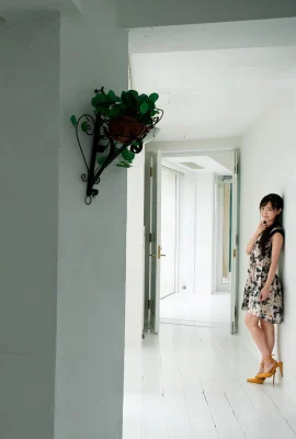 (Hiose Nao ㋿) Beautiful figure without any hiding nakedness (27P)