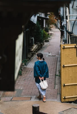 (㑓けん) Fascinating and seductive eyes are full of seduction and fall in love with it at first glance (38P)