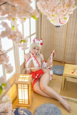 KANEKO_Ka Meow – Fox Witch (43P)