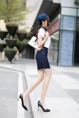 Flight attendant Wang Xinyao (132P)