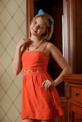 Cali – Bored mouse 1 (102P)