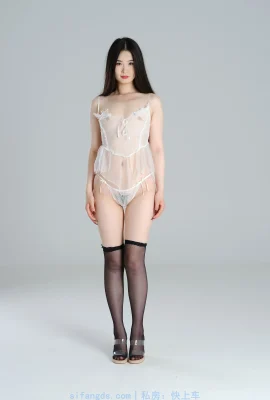 Chinese model Lin Meiren’s large-scale human body private photo set (83P)